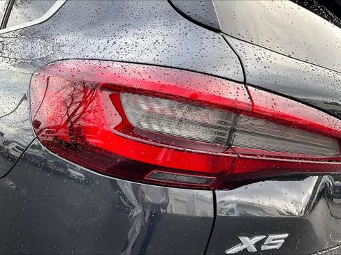 Used 2023 BMW X5 xDrive40i w/ Luxury Seating Package image 30