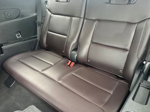 Certified 2025 Ford Explorer Platinum w/ Ultimate Package image 15