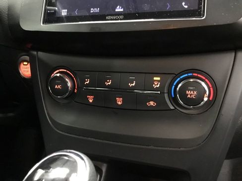 Used 2017 Nissan Sentra SV image 27
