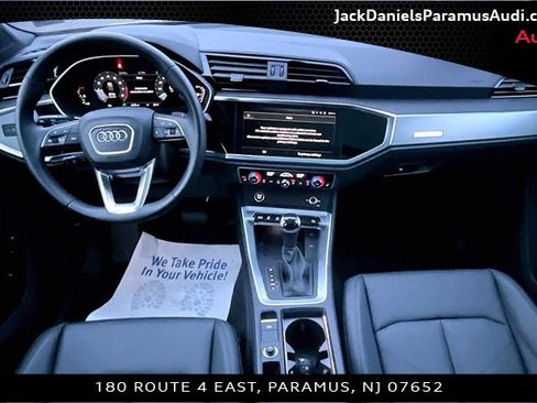 Used 2025 Audi Q3 2.0T Premium w/ Convenience Package image 13