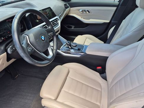 Used 2020 BMW 330i Sedan w/ Convenience Package RWD image 13