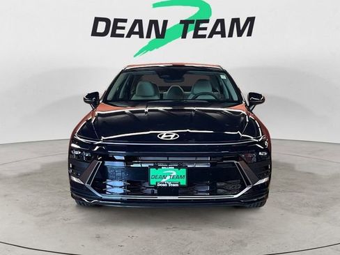 Certified 2025 Hyundai Sonata SE image 2