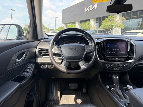 Used 2020 Chevrolet Traverse RS AWD/4WD image 3