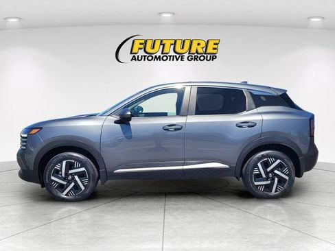 Certified 2025 Nissan Kicks SV FWD image 6
