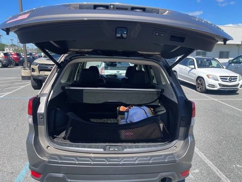 Used 2019 Subaru Forester Limited w/ Popular Package #3 AWD/4WD image 12