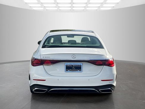Used 2026 Mercedes-Benz E 350 Sedan image 5