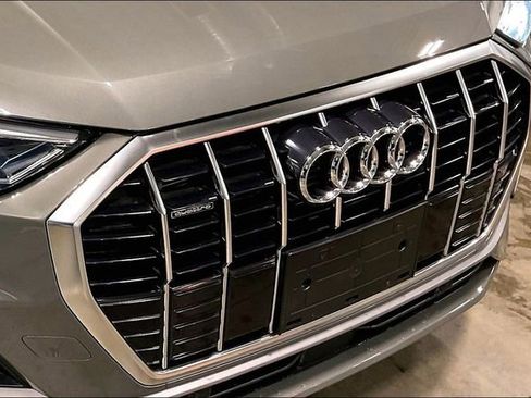 Used 2023 Audi Q3 2.0T Premium w/ Convenience Package image 31