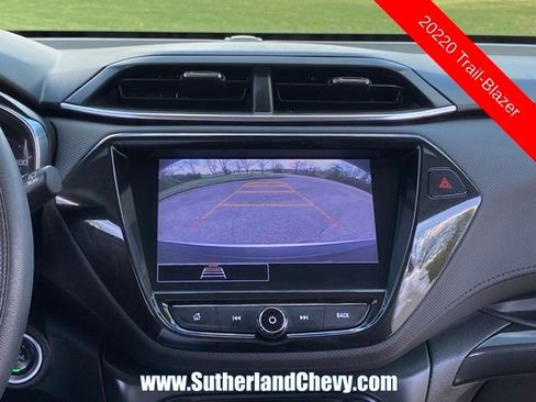 Used 2022 Chevrolet TrailBlazer LT w/ Convenience Package FWD image 28