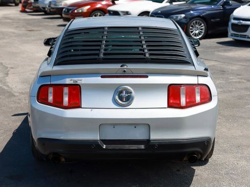 Used 2012 Ford Mustang Premium RWD image 9