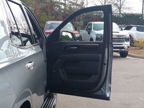 Used 2026 Chevrolet Tahoe High Country image 36