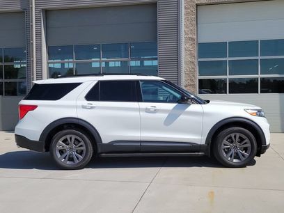 Certified 2023 Ford Explorer XLT w/ Equipment Group 202A