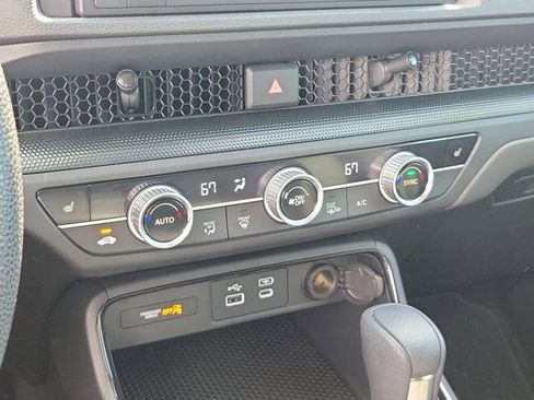 Certified 2024 Honda CR-V EX image 29