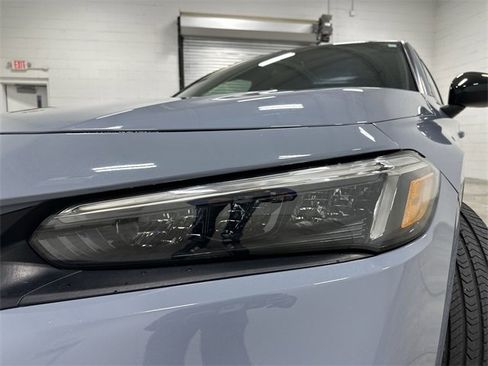 Used 2022 Honda Civic Sport image 11