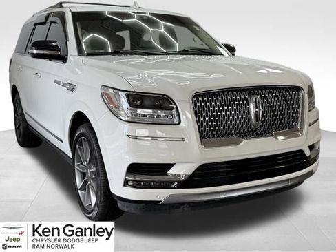Used 2021 Lincoln Navigator Reserve w/ Luxury Package image 1