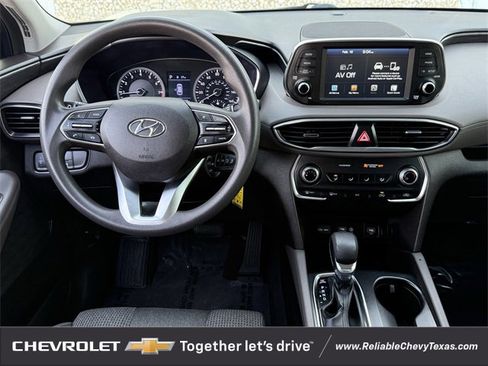 Used 2019 Hyundai Santa Fe SE image 13