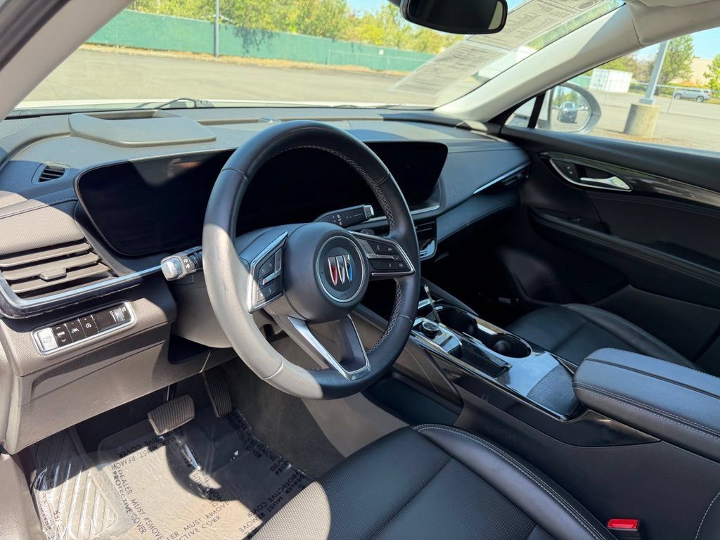 Used 2024 Buick Envision Preferred AWD/4WD image 18