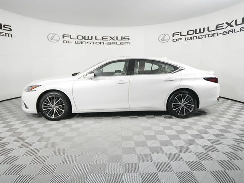 Certified 2023 Lexus ES 300h w/ Premium Package image 4