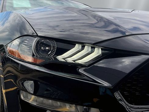 Used 2022 Ford Mustang GT RWD image 31