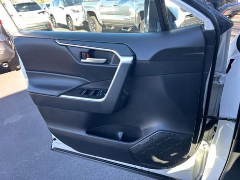 Used 2024 Toyota RAV4 XLE image 30