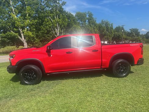 Used 2025 Chevrolet Silverado 1500 ZR2 w/ ZR2 Bison Edition AWD/4WD image 8