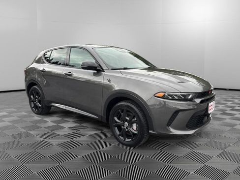 Used 2024 Dodge Hornet R/T Plus w/ R/T Blacktop Package image 2