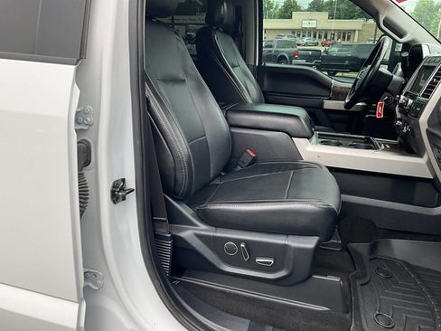 Used 2017 Ford F250 Lariat w/ Chrome Package AWD/4WD image 17