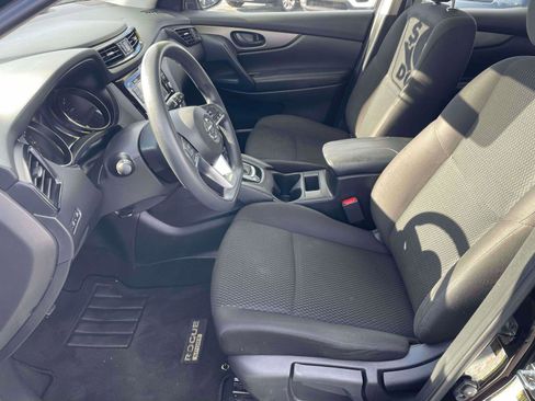 Used 2020 Nissan Rogue Sport S w/ Appearance Package image 5