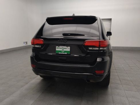 Used 2020 Jeep Grand Cherokee Altitude AWD/4WD image 7