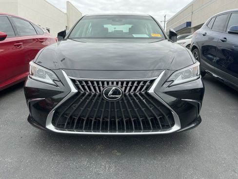 Used 2022 Lexus ES 350 w/ Premium Package image 6