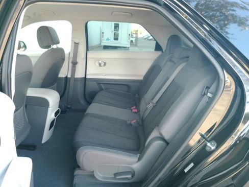 Used 2023 Hyundai Ioniq 5 SE image 17