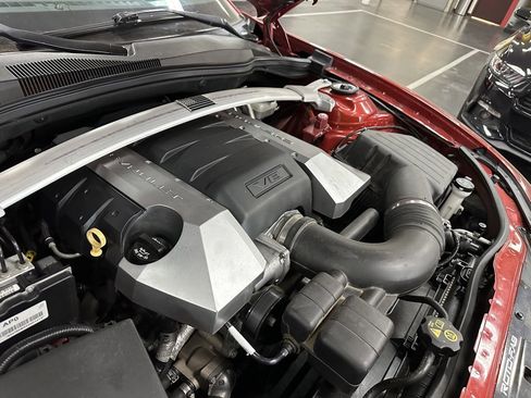 Used 2014 Chevrolet Camaro SS image 31