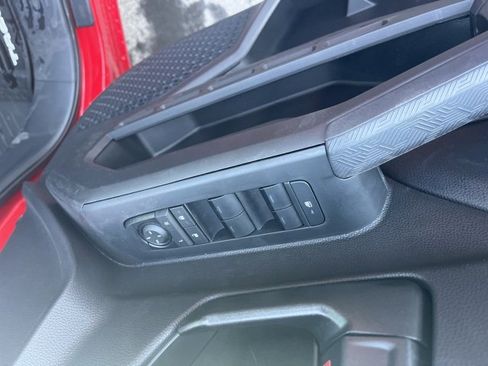 New 2025 Toyota Tacoma SR5 image 9