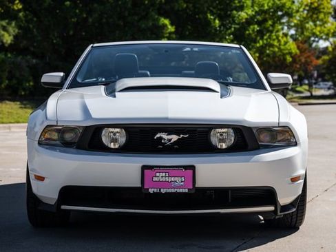 Used 2010 Ford Mustang GT Premium image 13