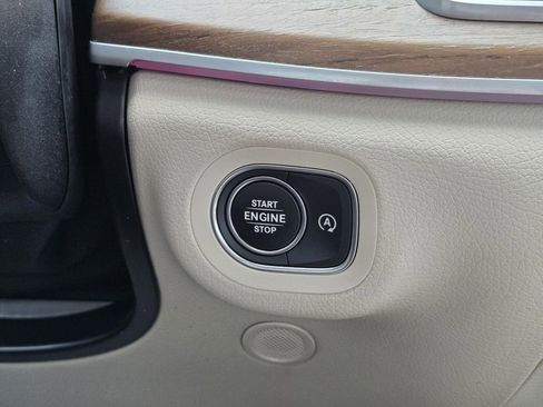 Used 2022 Mercedes-Benz GLE 350 image 11