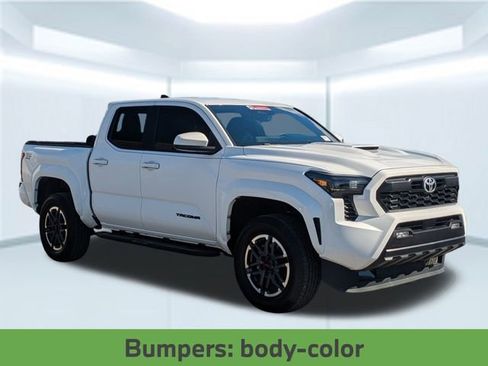 Used 2024 Toyota Tacoma TRD Sport image 9