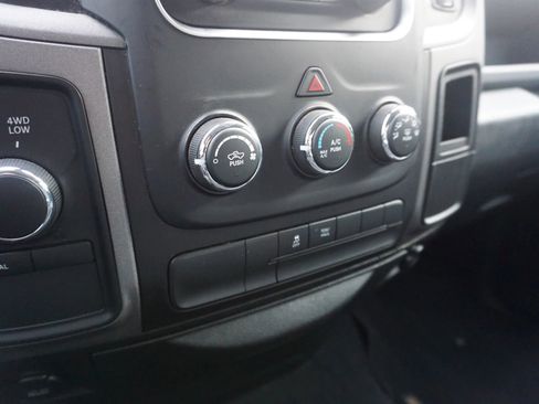 Used 2014 RAM 1500 Express image 34