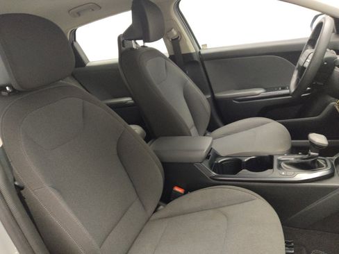 Used 2025 Kia K4 FWD image 21