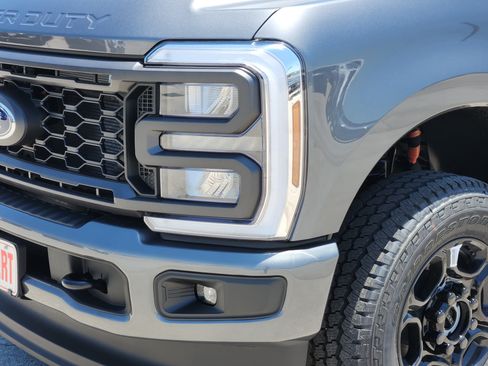 New 2026 Ford F250 XL w/ STX Appearance Package AWD/4WD image 8