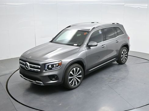 Used 2021 Mercedes-Benz GLB 250 image 40