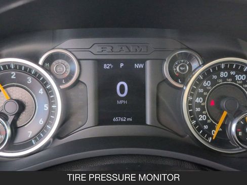 Used 2022 RAM 3500 Tradesman RWD image 17