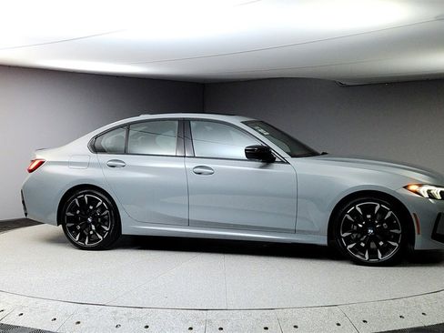 Used 2025 BMW 330i xDrive Sedan w/ M Sport Package image 8