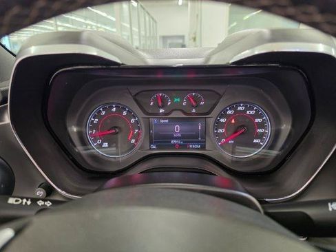 Used 2021 Chevrolet Camaro LT RWD image 20