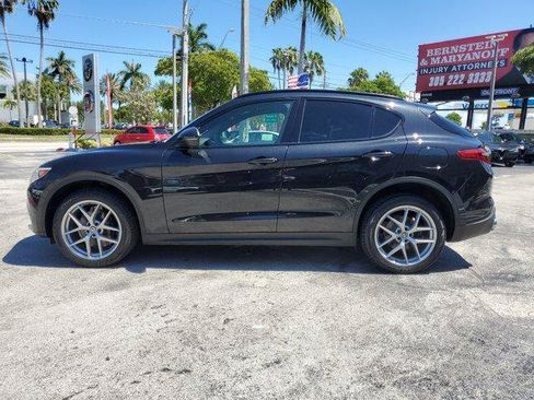 Used 2018 Alfa Romeo Stelvio Ti Sport AWD/4WD image 4