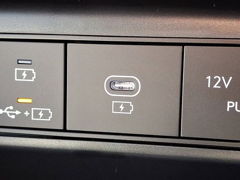 Certified 2025 Hyundai Tucson SE image 16