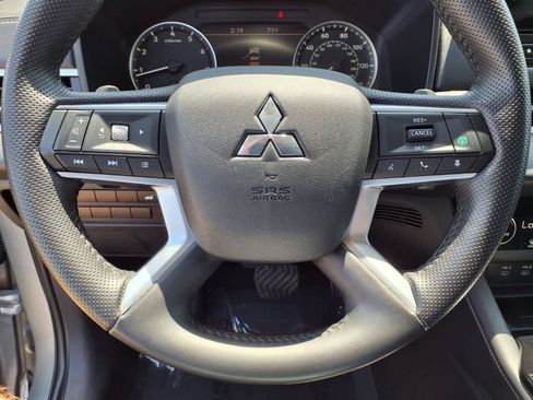 Used 2025 Mitsubishi Outlander SE AWD/4WD image 21