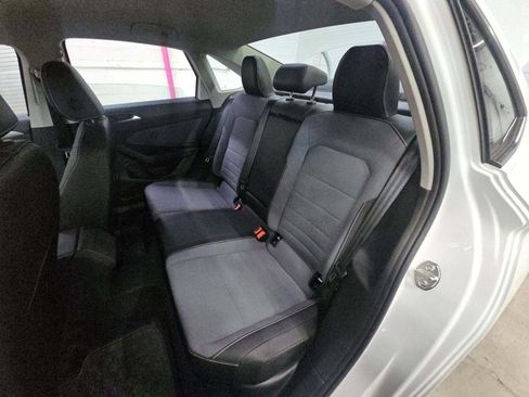 Used 2025 Volkswagen Jetta SE w/ Black Wheel Package FWD image 11