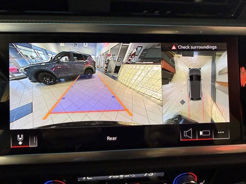 Used 2022 Audi Q3 2.0T Premium Plus image 26