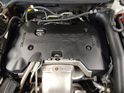 Used 2019 Chevrolet Equinox Premier FWD image 30