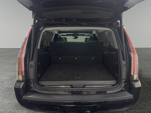 Used 2018 Cadillac Escalade ESV Luxury AWD/4WD image 15