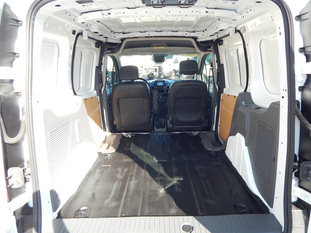 Used 2022 Ford Transit Connect XL FWD image 12